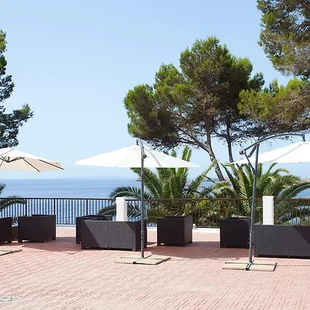 Club Cala Azul